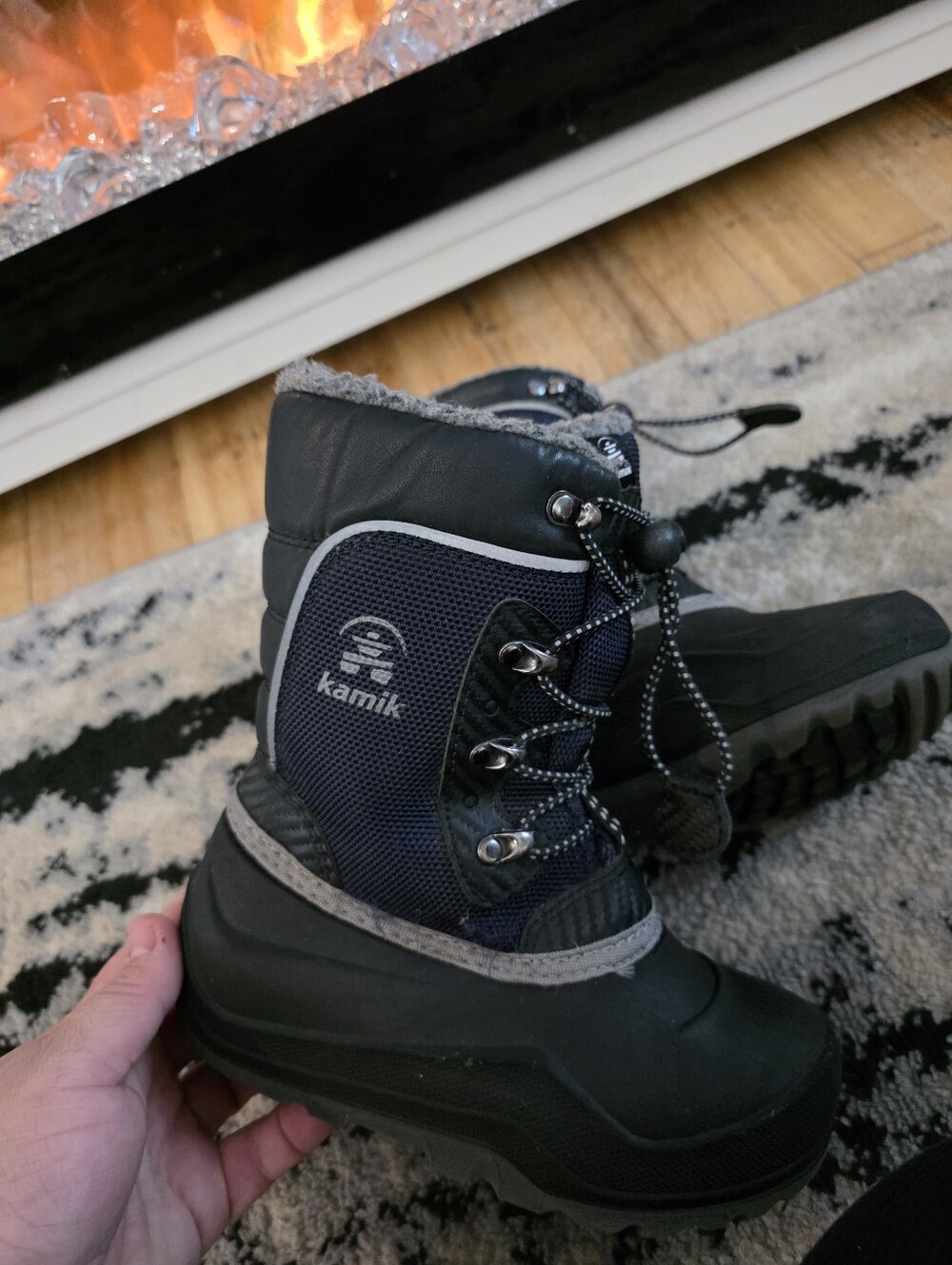 Kamik Kids Navy and Black Snow Boots with Fleece Cuff
